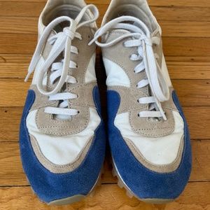 Spalwart Blue and Tan Marathon Trail Sneakers